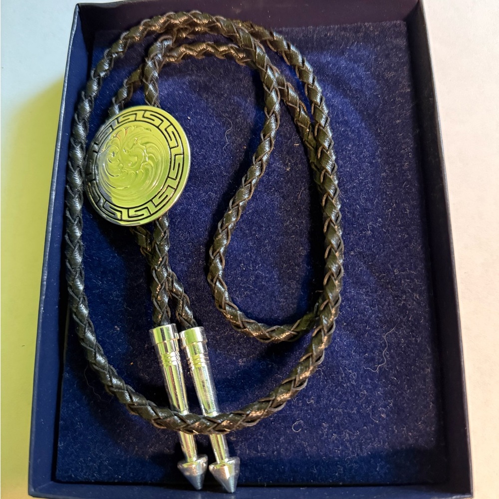Montana Silversmiths Bolo Tie with Silver and Gold Tones - Picture 3 of 5